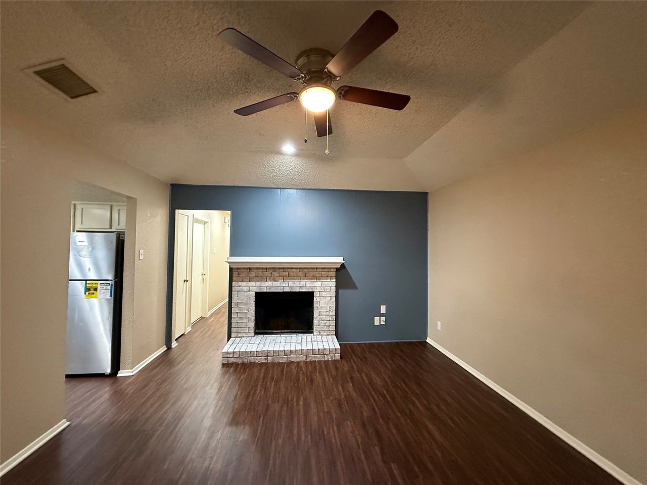 2509 Stanford St #A - Photo 4 of 34