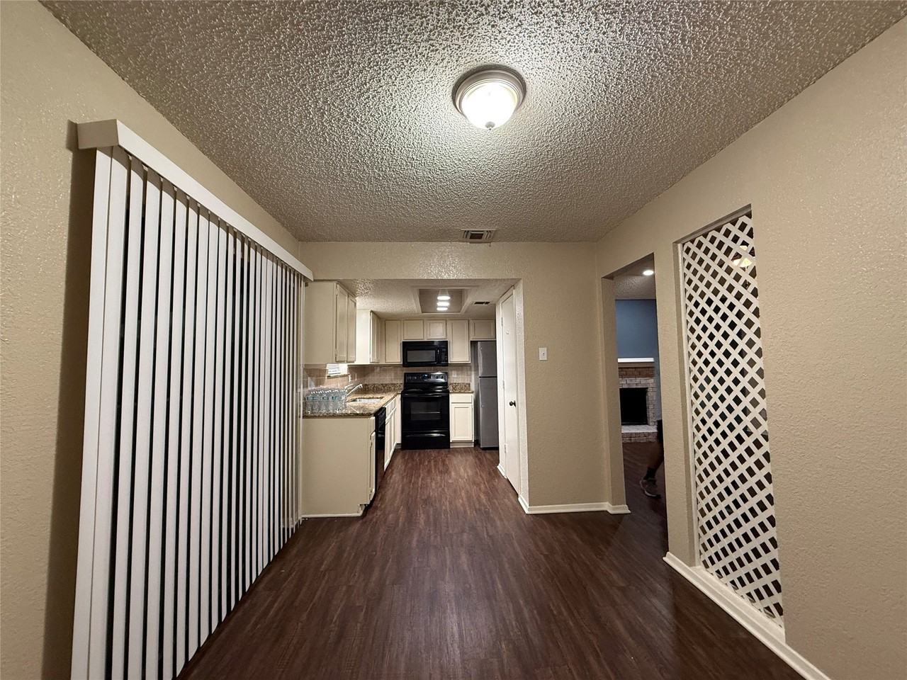 2509 Stanford St #A - Photo 6 of 34