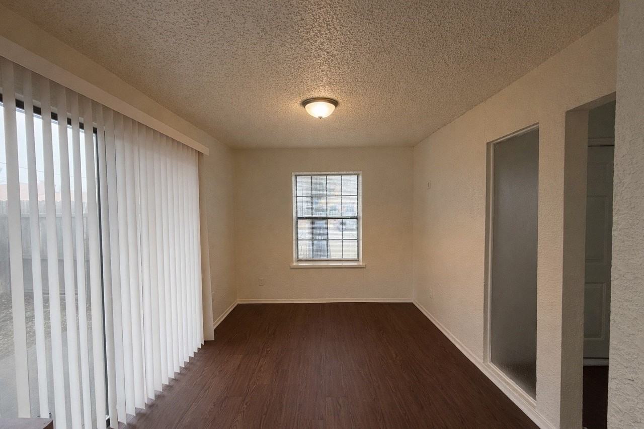 2509 Stanford St #A - Photo 7 of 34