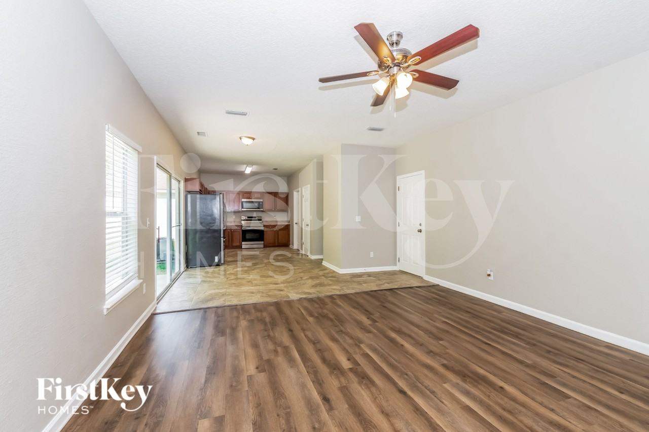 7266 Rampart Ridge Cir E - Photo 5 of 19