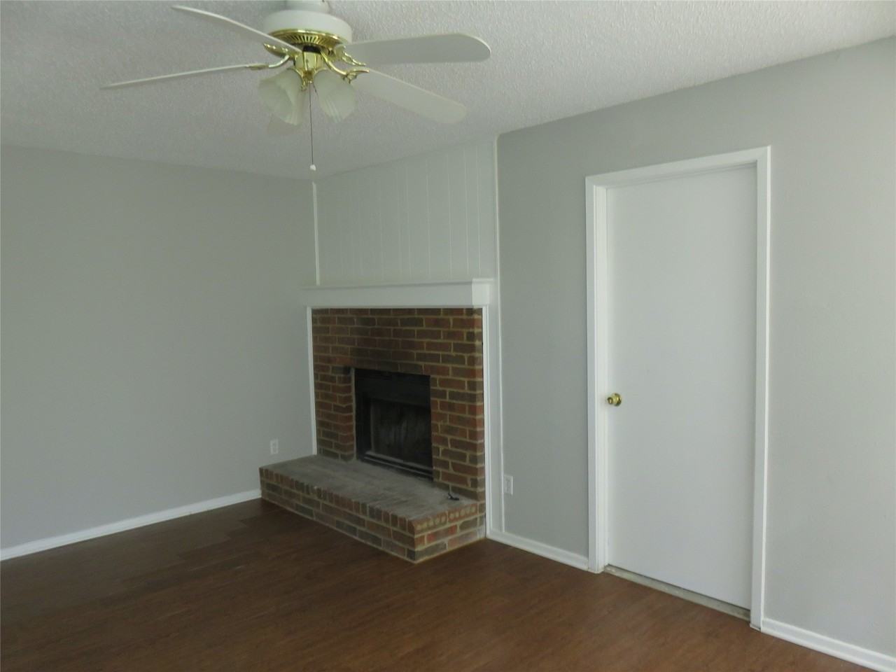3901 William St - Photo 3 of 22
