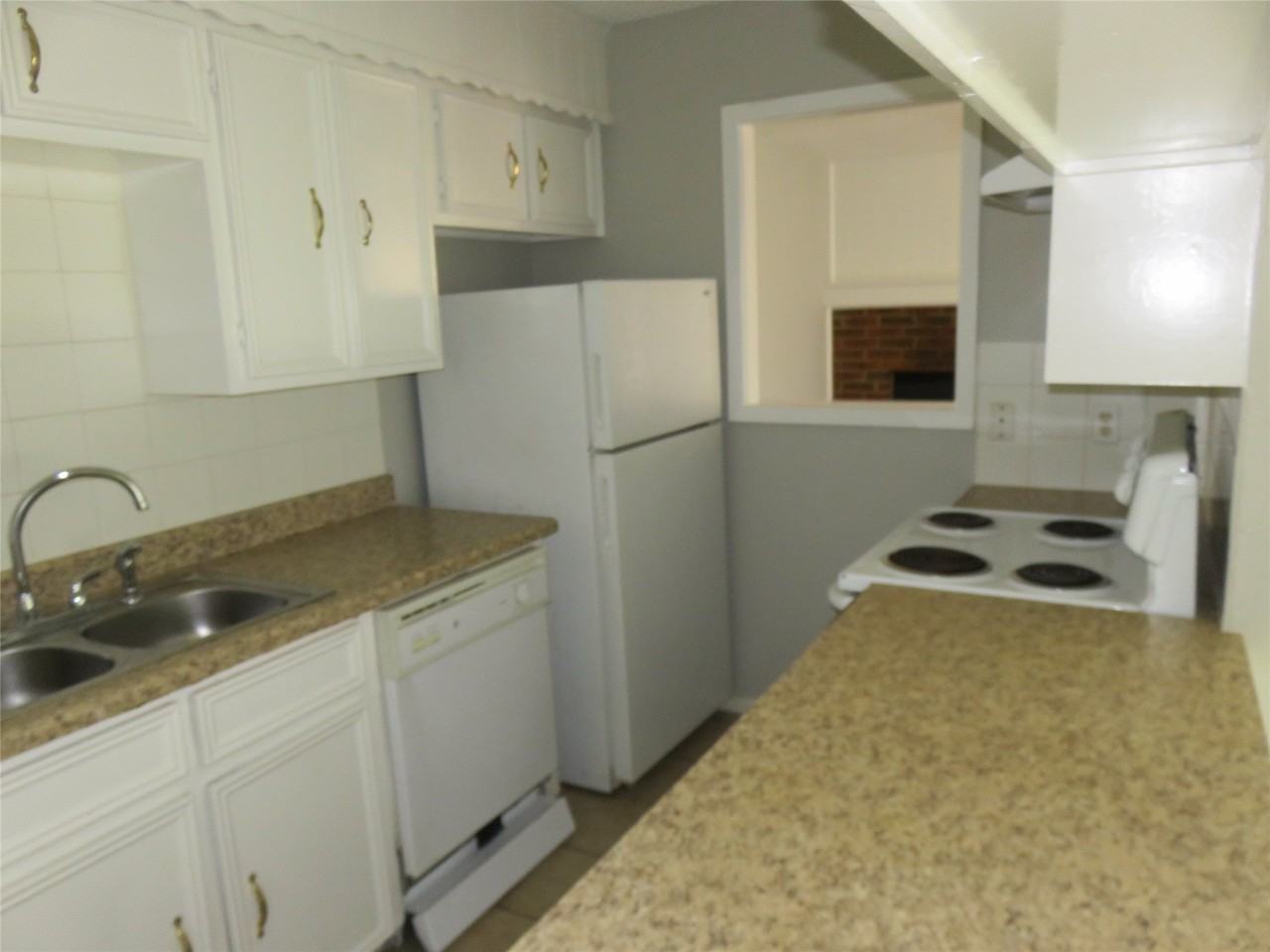 3901 William St - Photo 7 of 22
