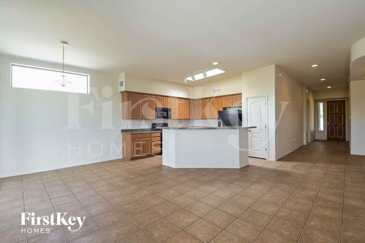 13558 E High Plains Ranch St - Photo 5 of 15