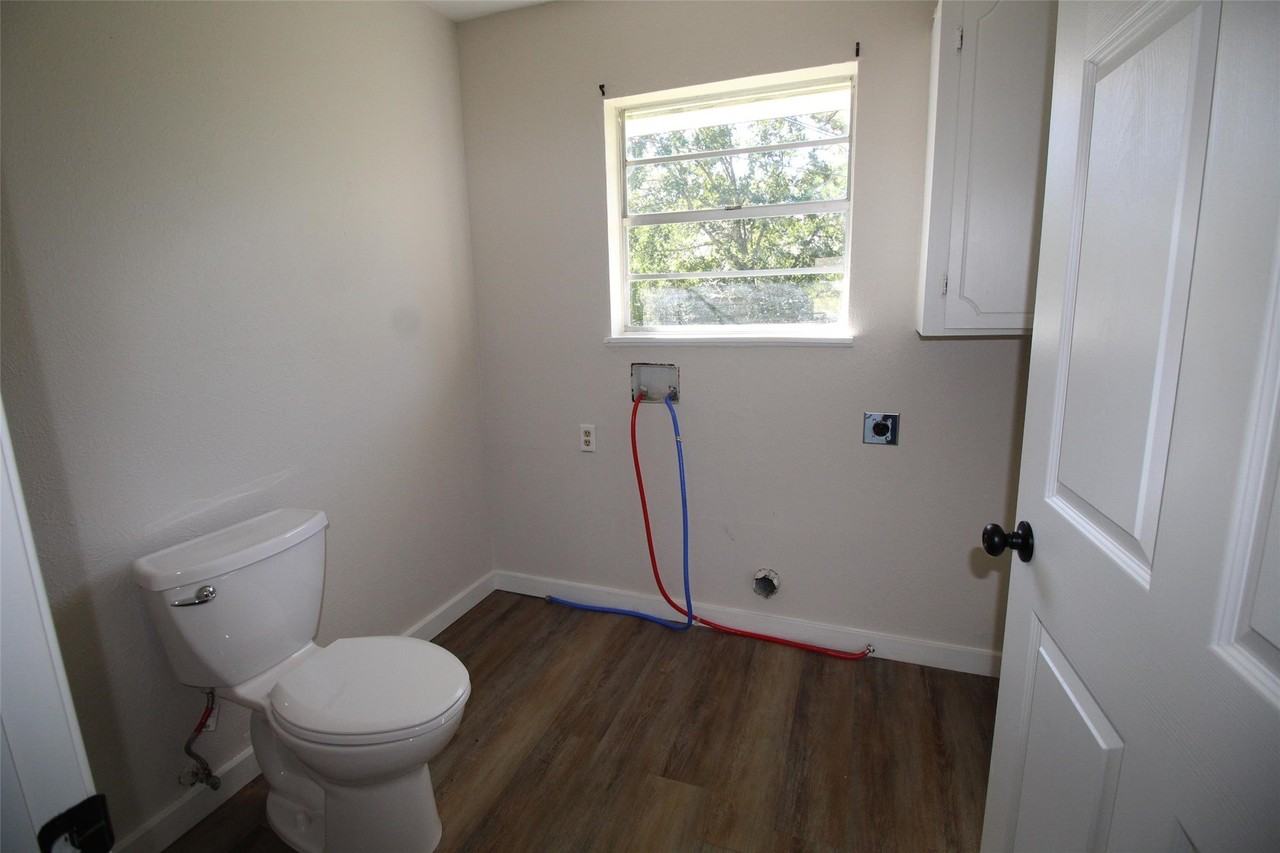 510 Bradburn Rd #510 - Photo 7 of 10