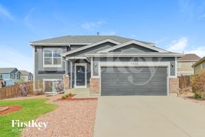 featured image of 7976 Cairn Ct