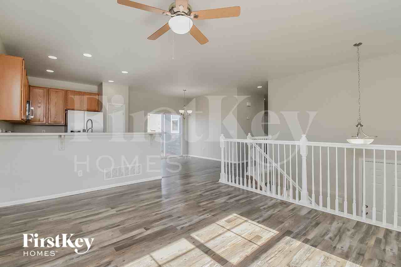 7976 Cairn Ct - Photo 2 of 15