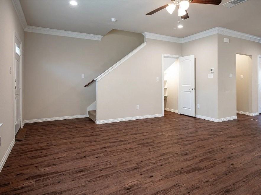 2705 Vine Ct - Photo 3 of 24