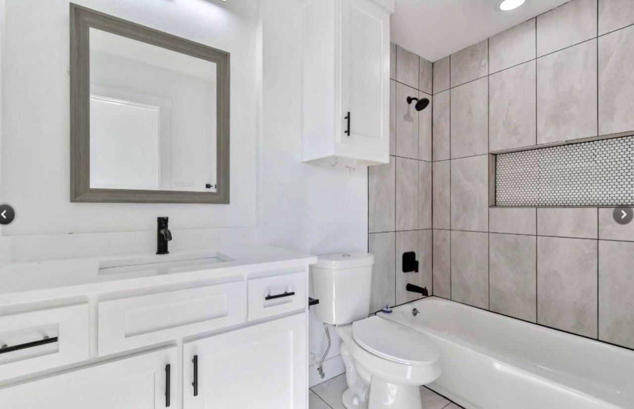2113 Wright St #B - Photo 5 of 10