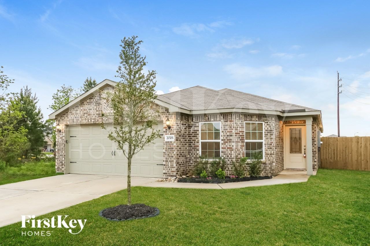 20703 Solstice Point Dr