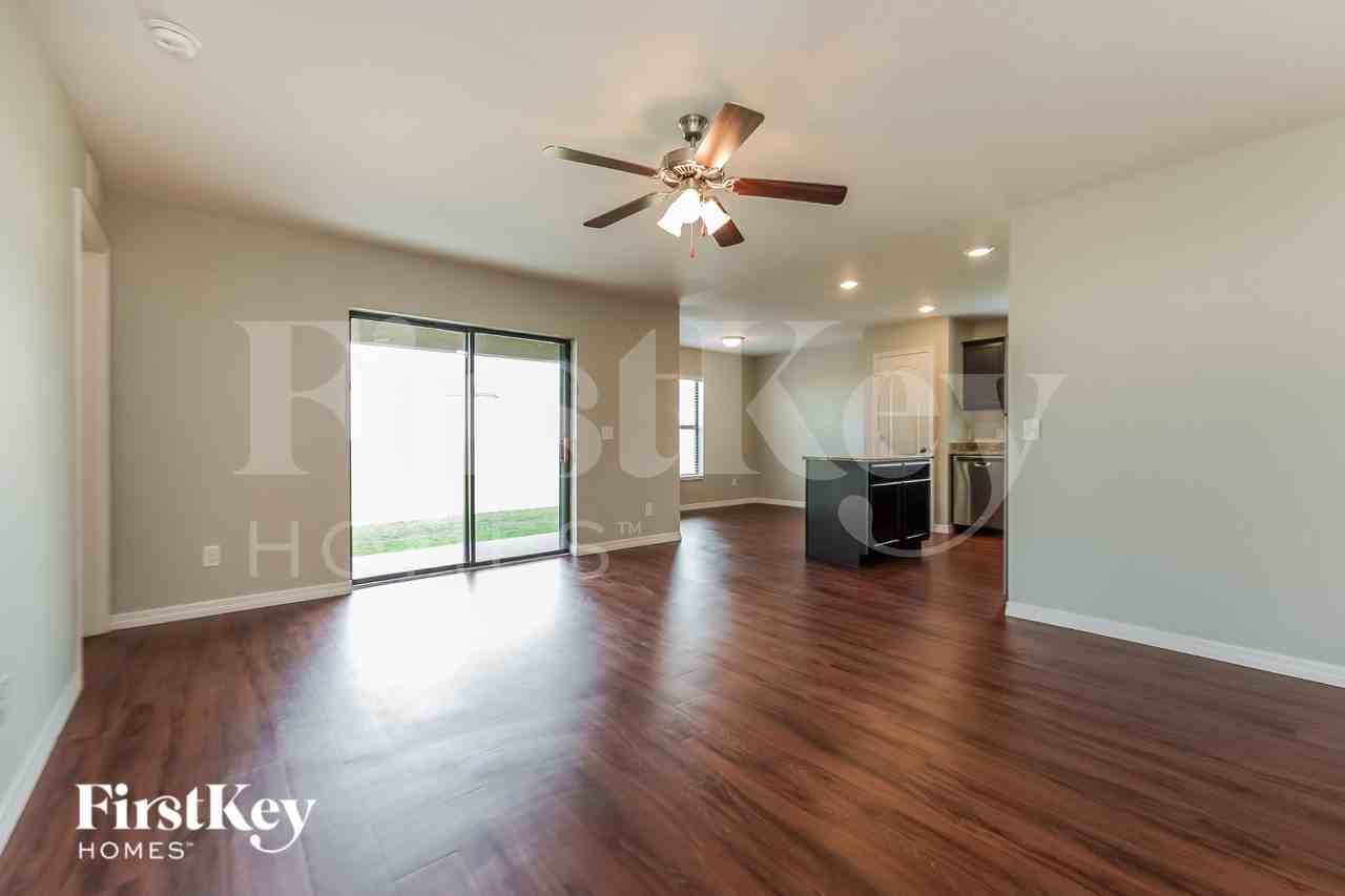 1544 Swan Lake Cir - Photo 3 of 16