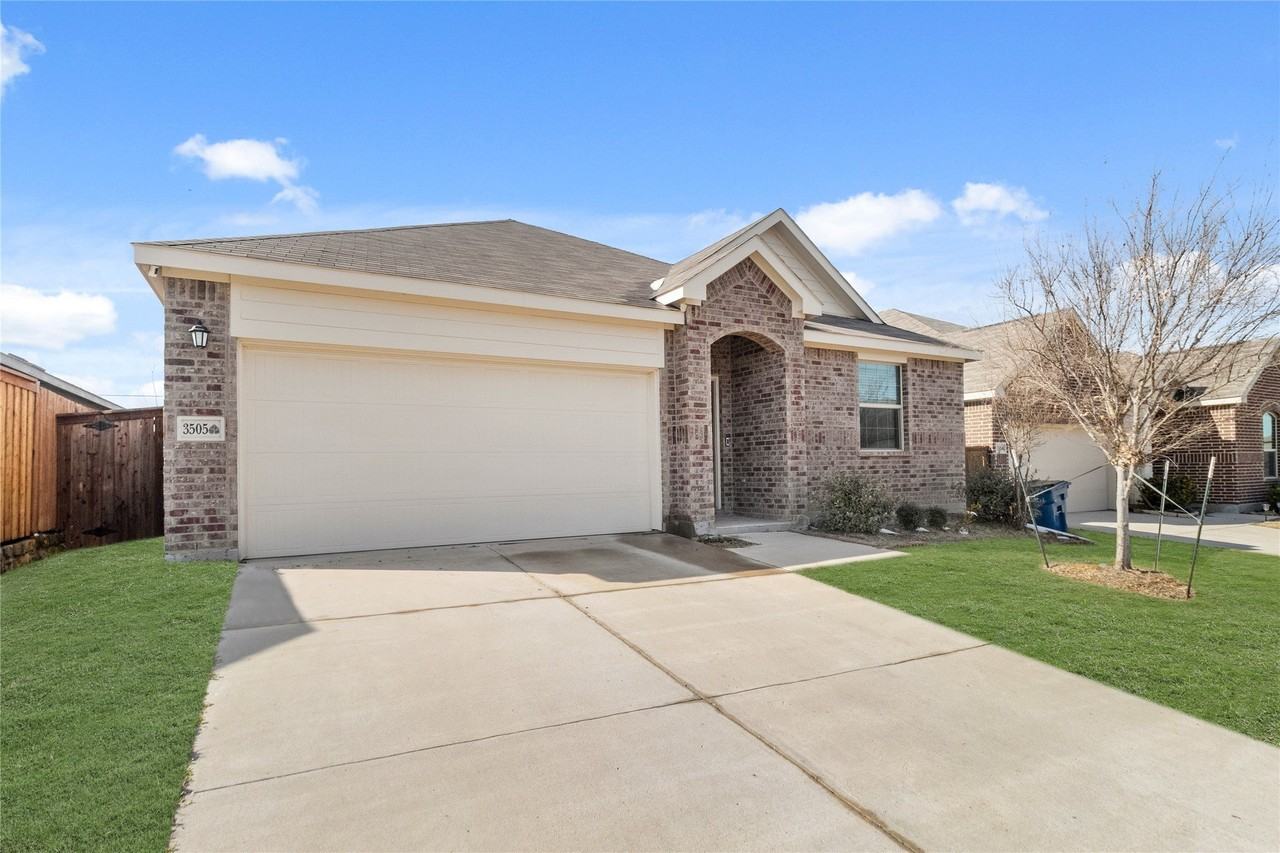 3505 Riverside Dr - Photo 2 of 25