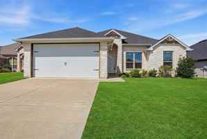 featured image of 3316 Windcrest Dr