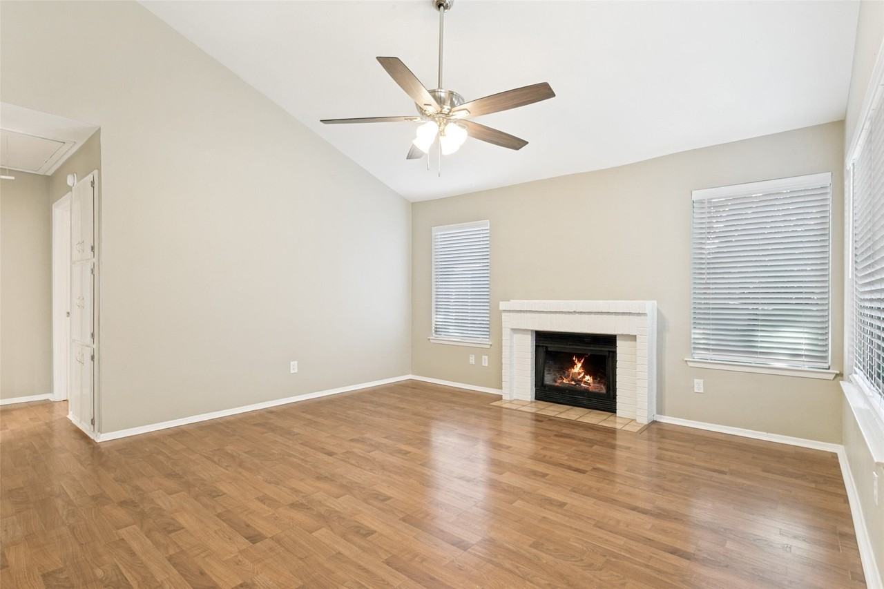 502 Harvest Hill St - Photo 5 of 15
