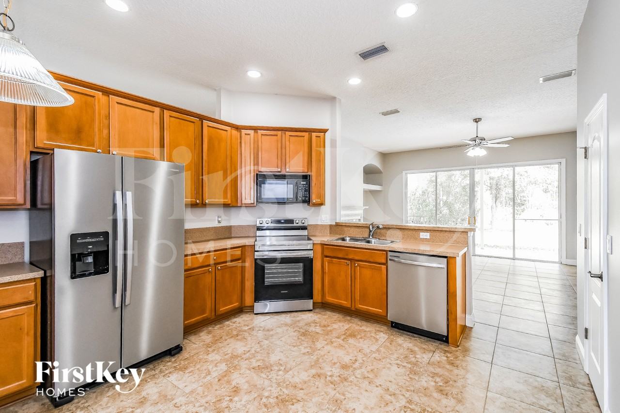 408 Spring Ridge Ct - Photo 6 of 16
