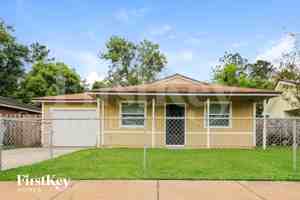 featured image of 7742 Club Duclay Dr