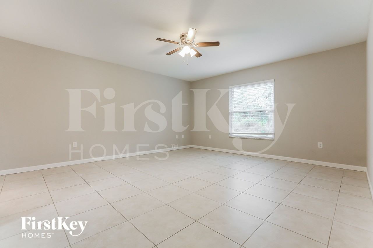 3809 Everglades Ter - Photo 2 of 19
