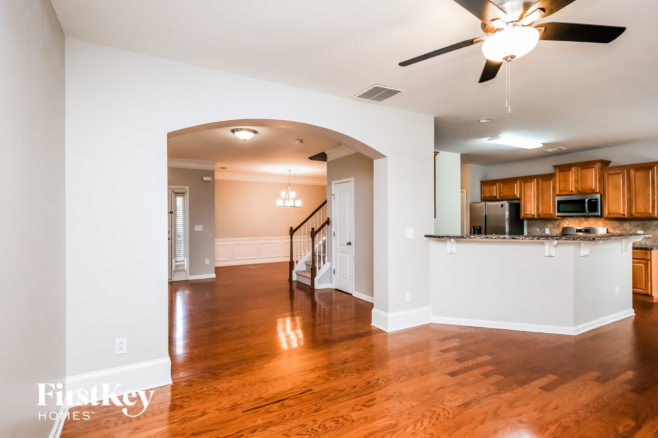 3360 Archgate Ct - Photo 5 of 15