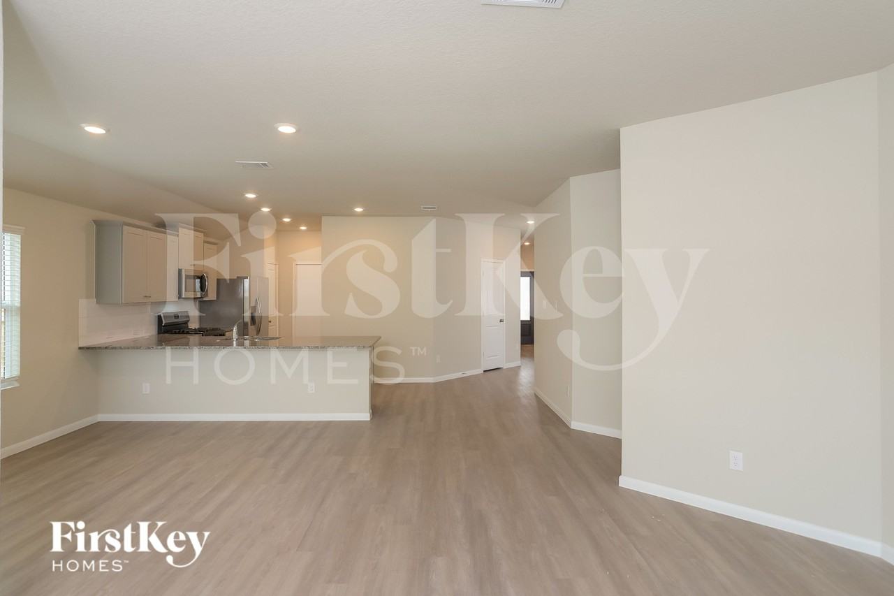 31753 Untrodden Way - Photo 2 of 19