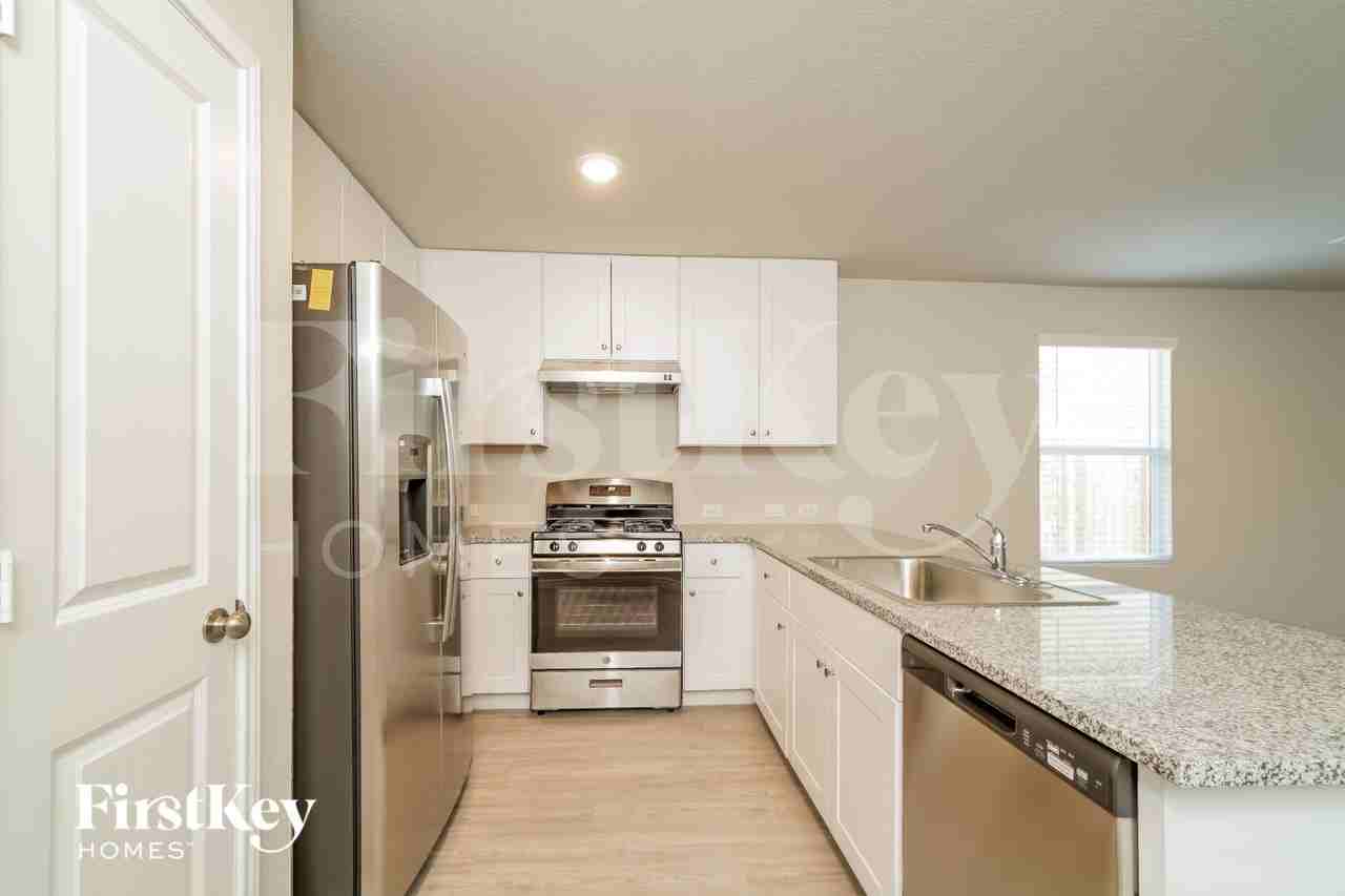 5309 Trellised Ln - Photo 7 of 15