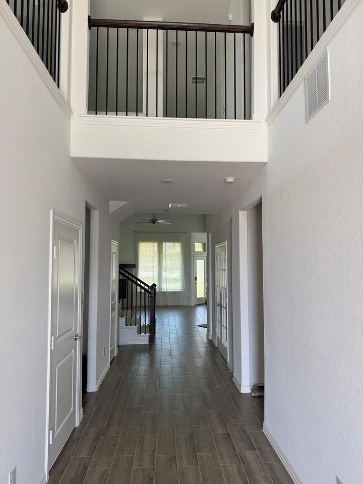 1213 Superbloom Ave - Photo 3 of 29