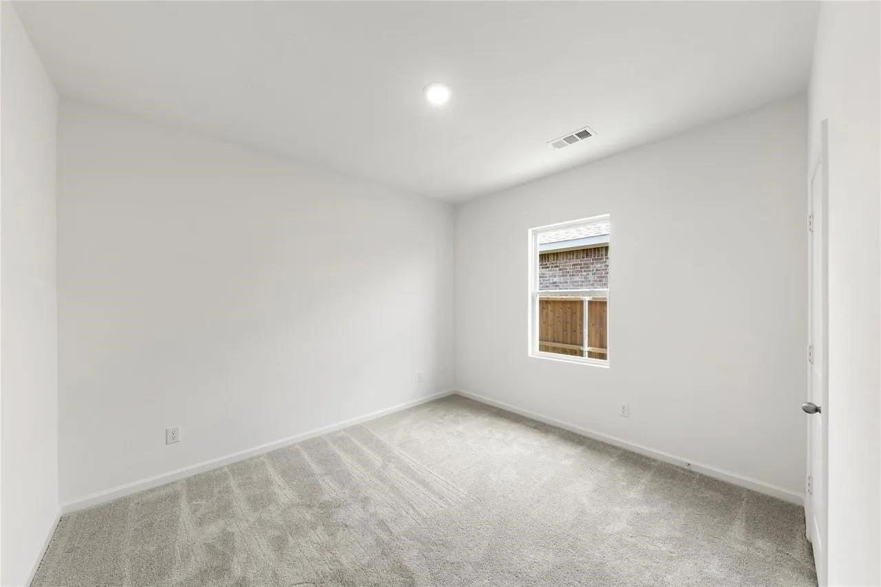 1829 Pueblo St - Photo 5 of 22