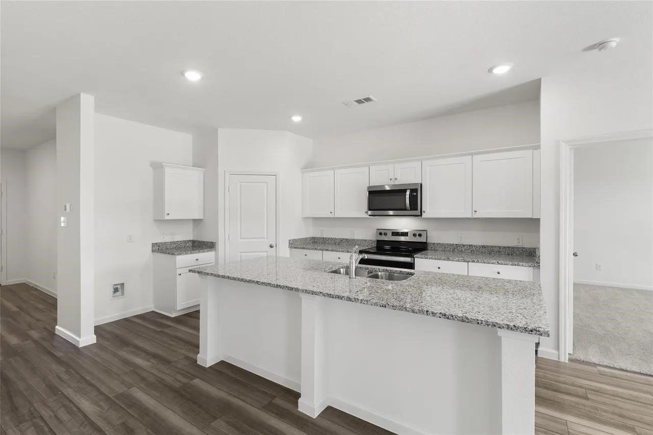 1829 Pueblo St - Photo 6 of 22