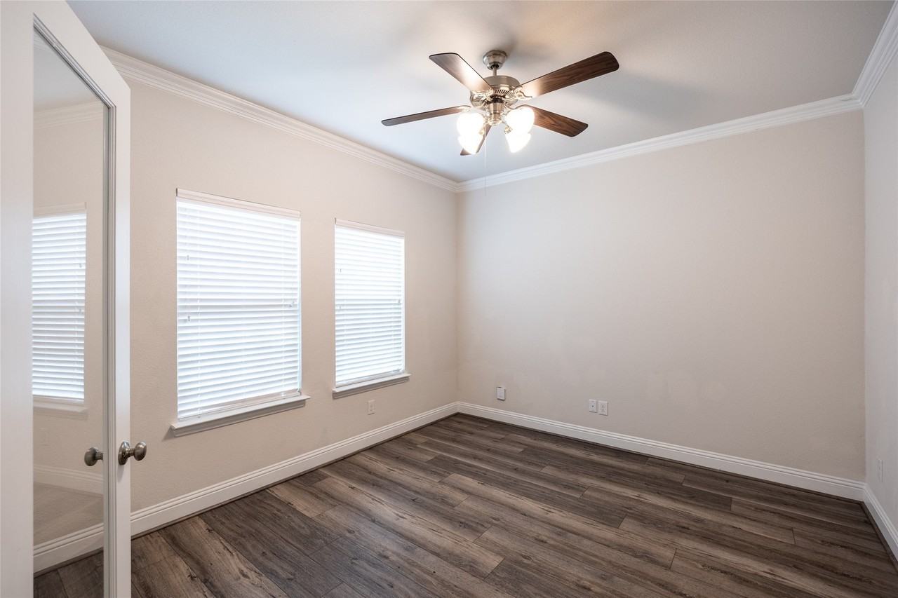 2817 Diamondback Dr - Photo 4 of 31
