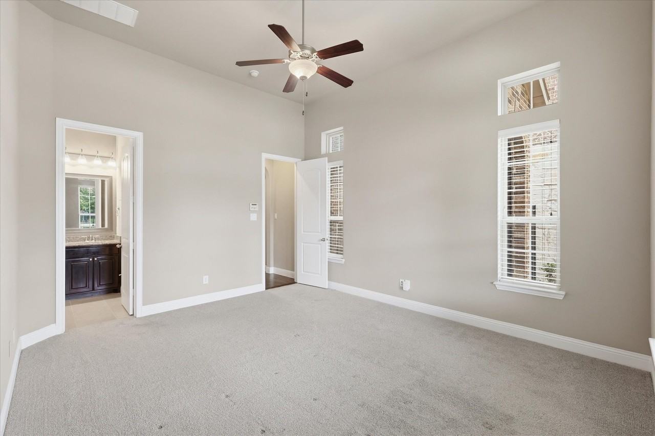 768 Huntingdon St - Photo 6 of 37