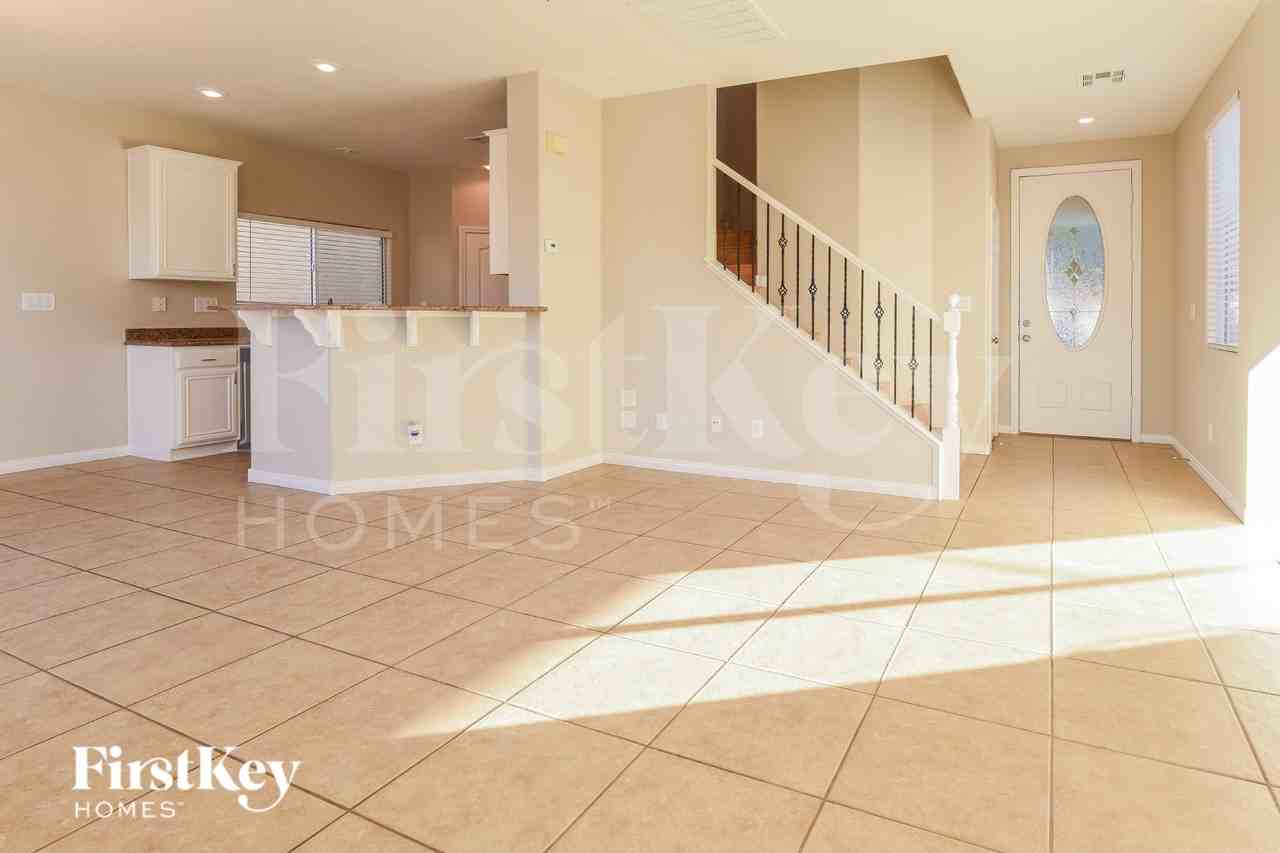 215 Del Cira Ave - Photo 2 of 18