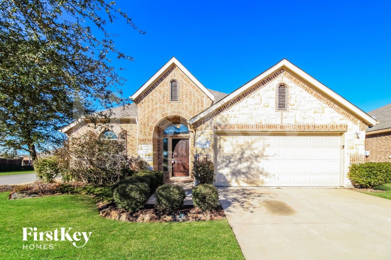 206 Lavaca Dr