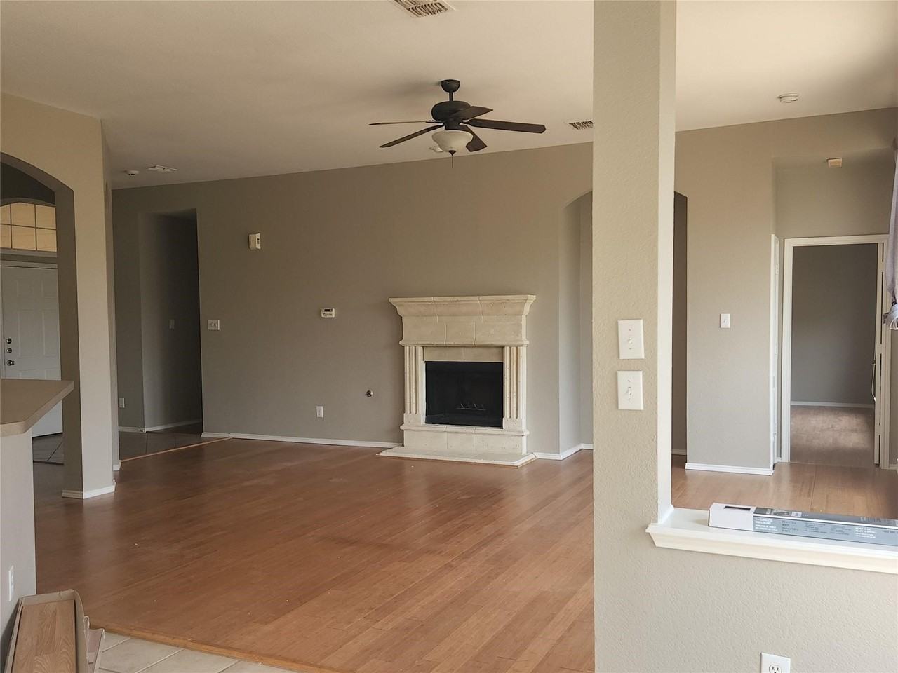 11203 Newberry Dr - Photo 7 of 27