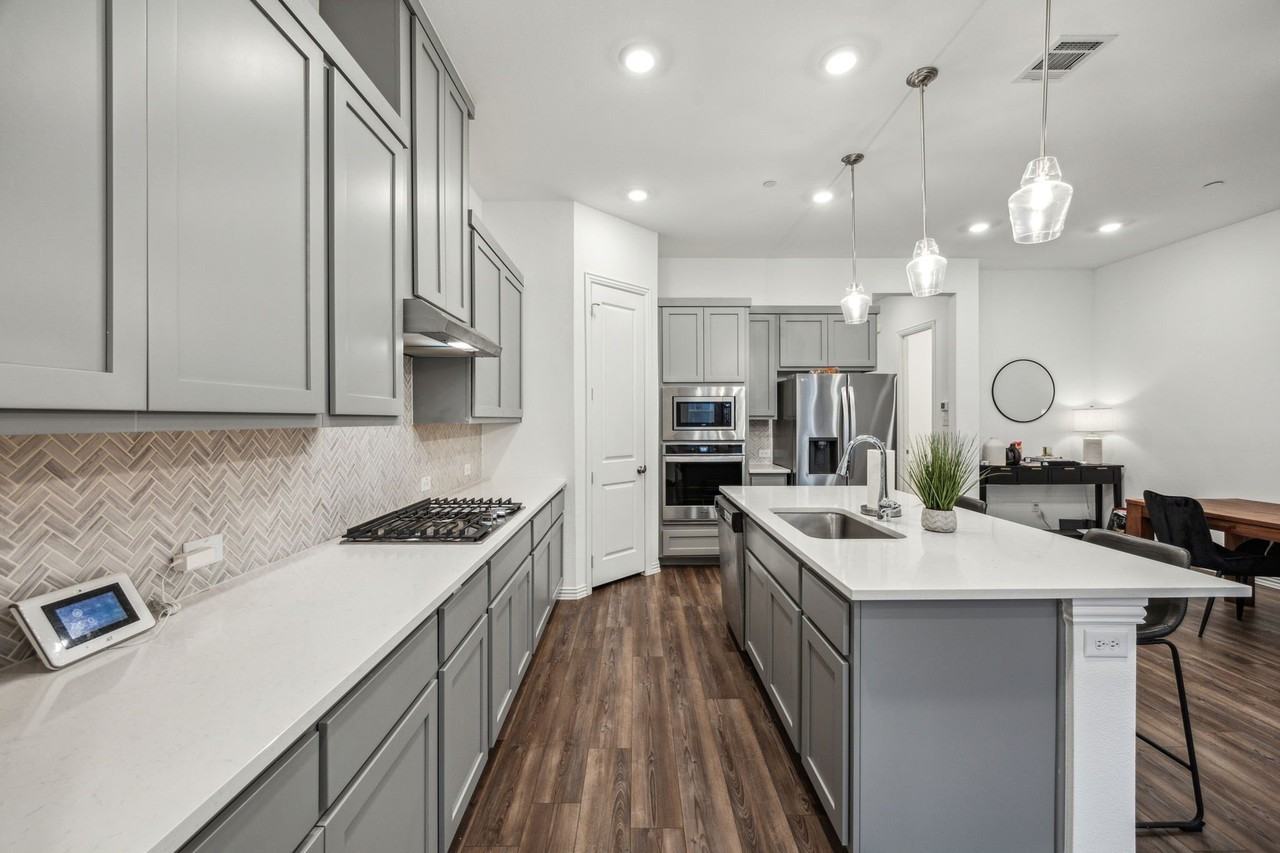 3225 Switch St - Photo 6 of 25