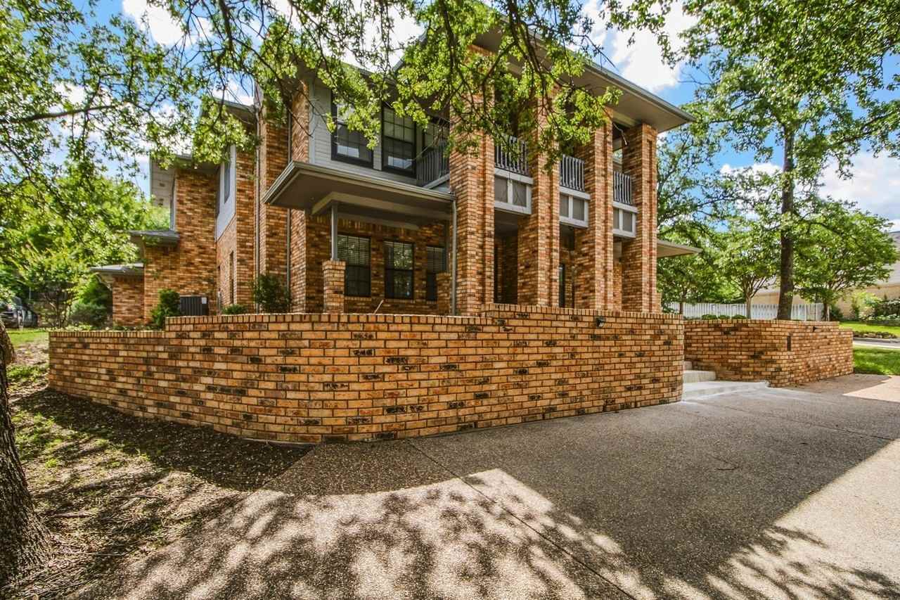102 Pebble Beach Dr