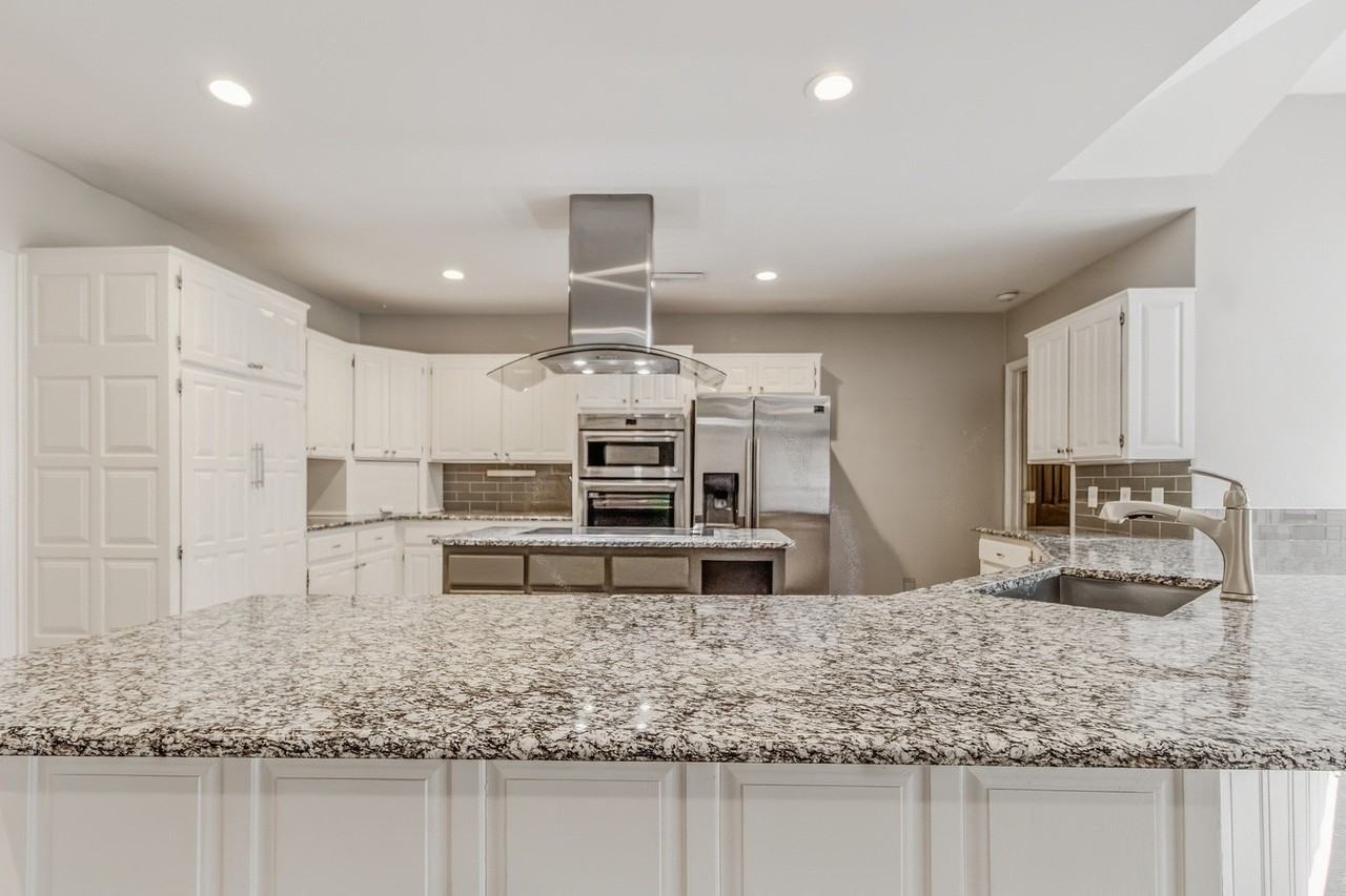 102 Pebble Beach Dr - Photo 6 of 22