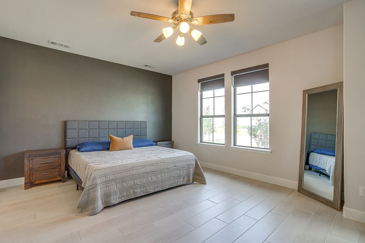2113 Domingo Dr - Photo 7 of 37