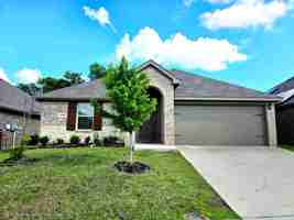 featured image of 1215 Knoll Dr