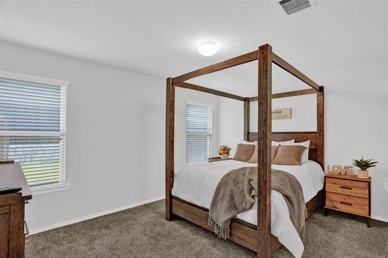1111 Meadow Side Dr - Photo 6 of 20
