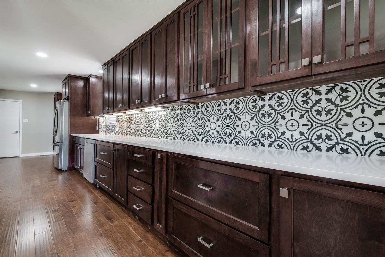 10908 Colbert Way - Photo 4 of 22
