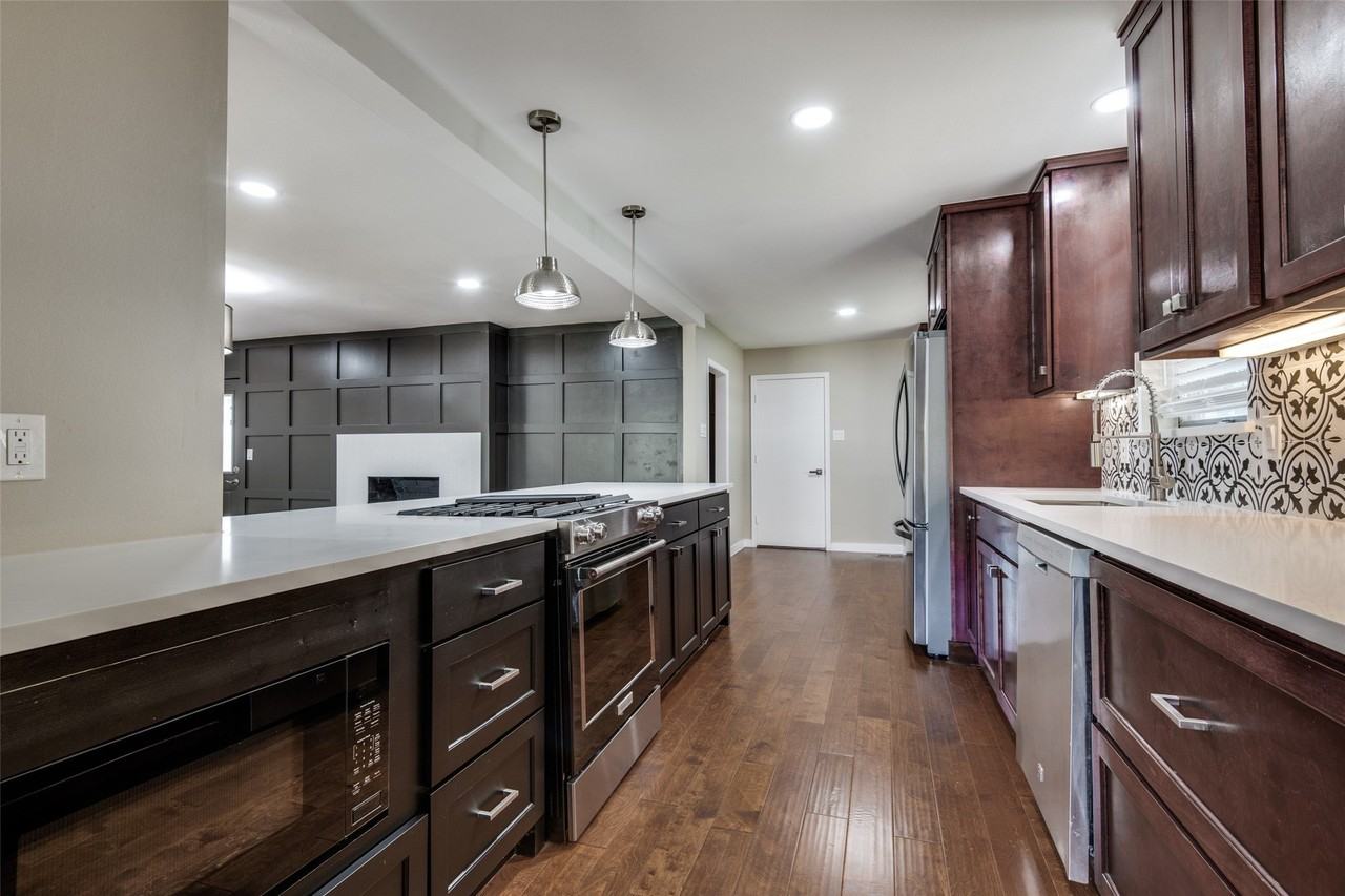 10908 Colbert Way - Photo 5 of 22