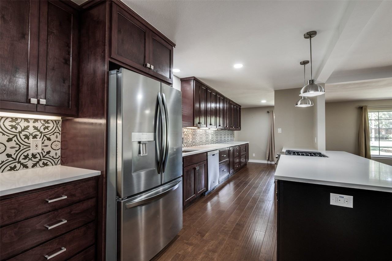 10908 Colbert Way - Photo 6 of 22
