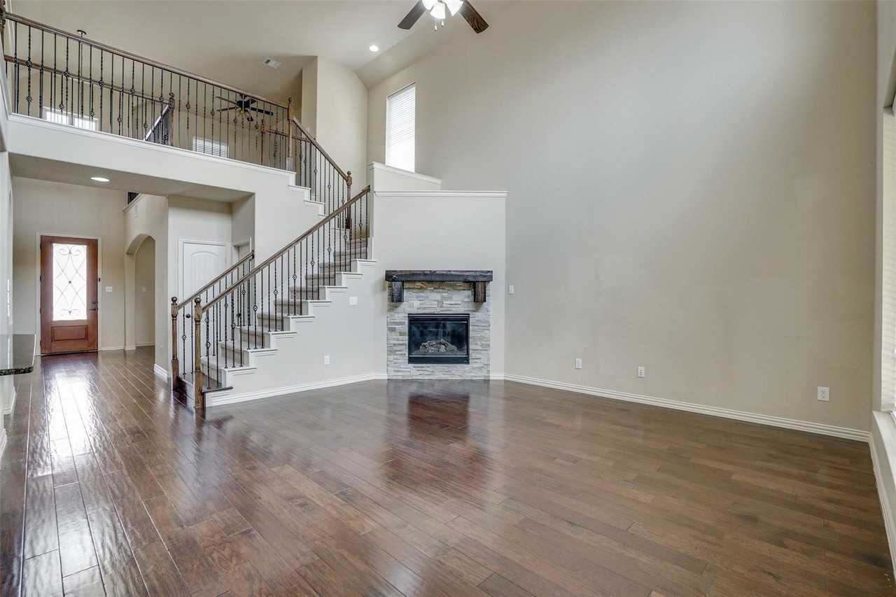 8813 Denstone Dr - Photo 4 of 29