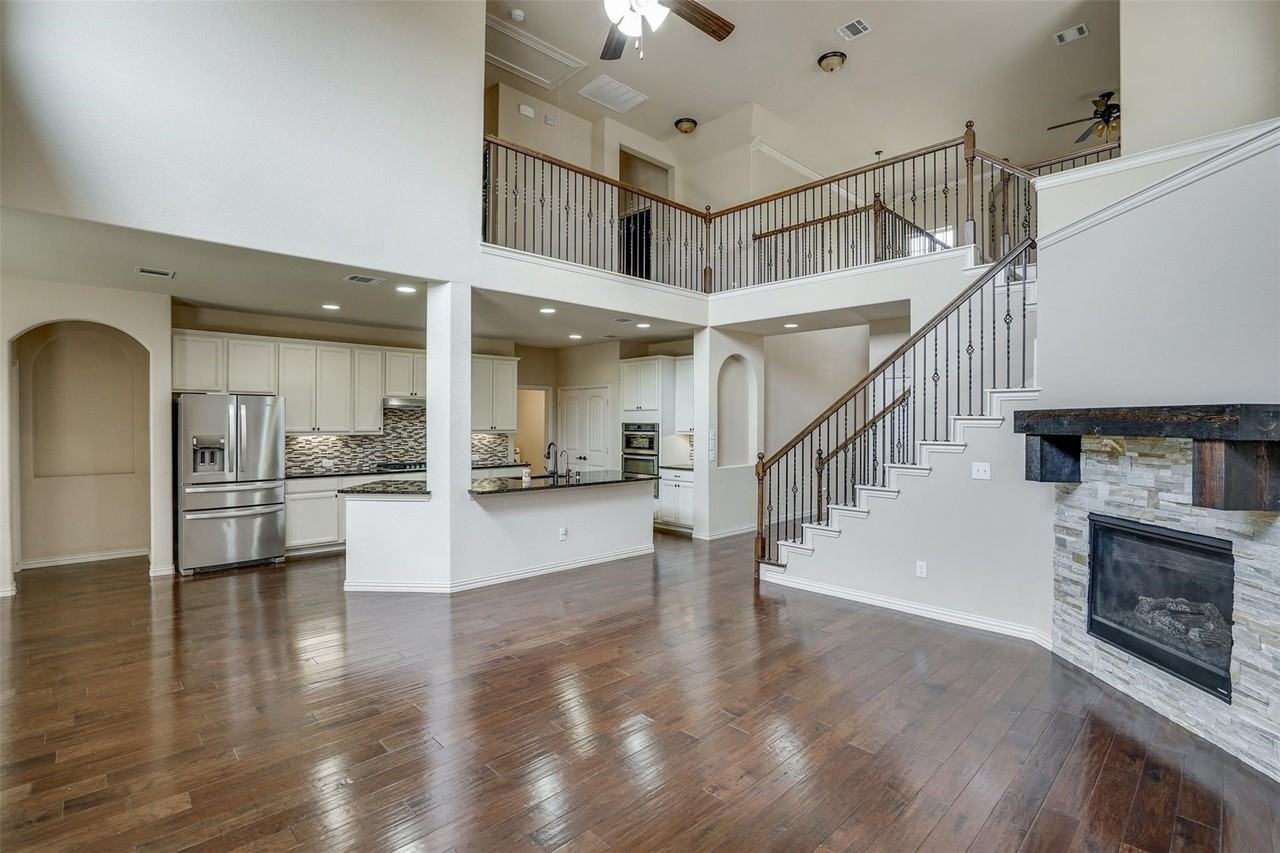 8813 Denstone Dr - Photo 6 of 29