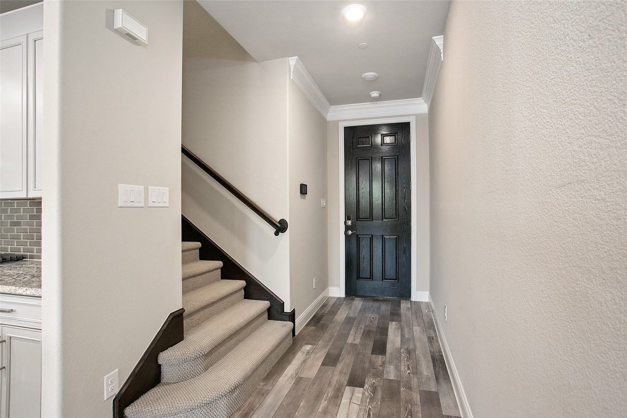 5529 Liberty Dr - Photo 4 of 26