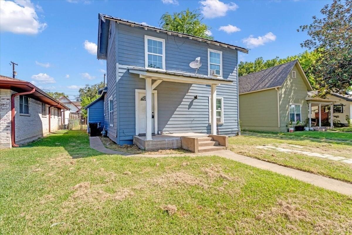 917 W Crawford St - Photo 2 of 15