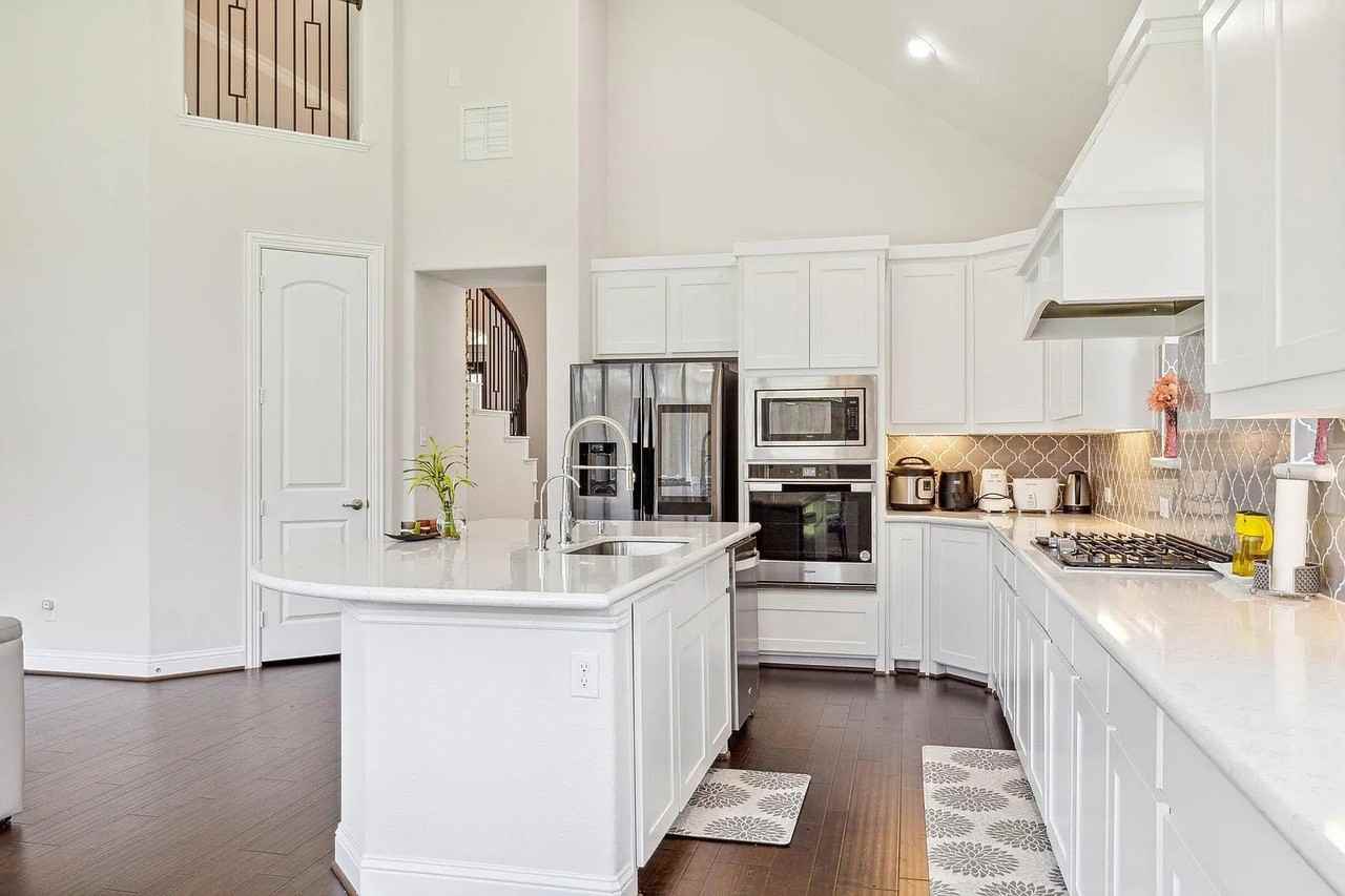 2901 Adon Springs Ln - Photo 4 of 36
