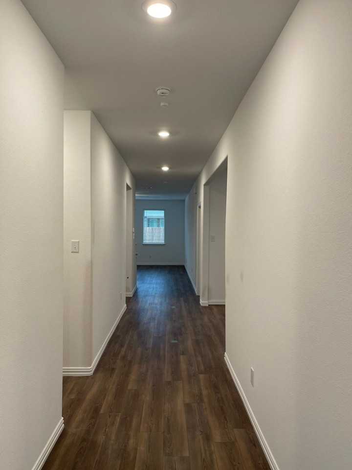 3700 Milkweed Rd - Photo 7 of 18