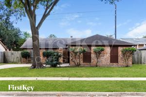 featured image of 16518 Royal Mile Ln