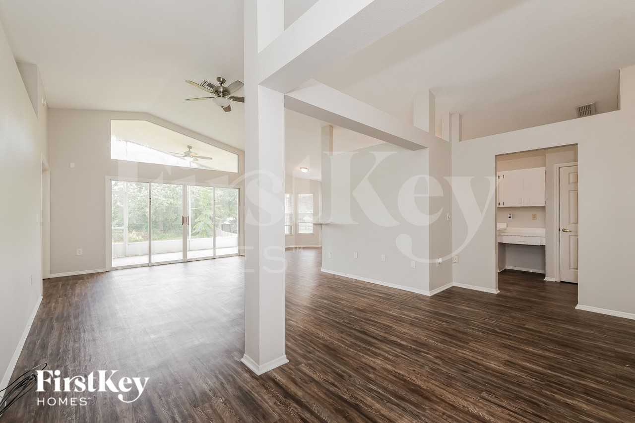 40 Saint Kitts Cir - Photo 3 of 19