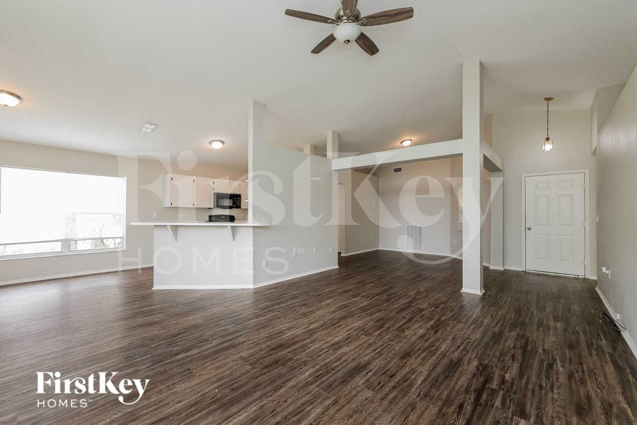 40 Saint Kitts Cir - Photo 5 of 19