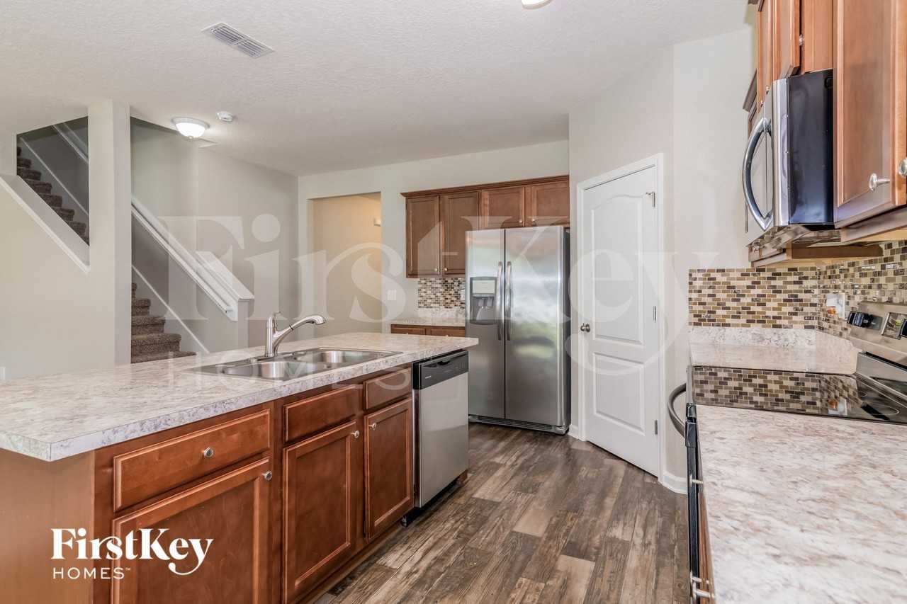 12233 Glimmer Way - Photo 6 of 15